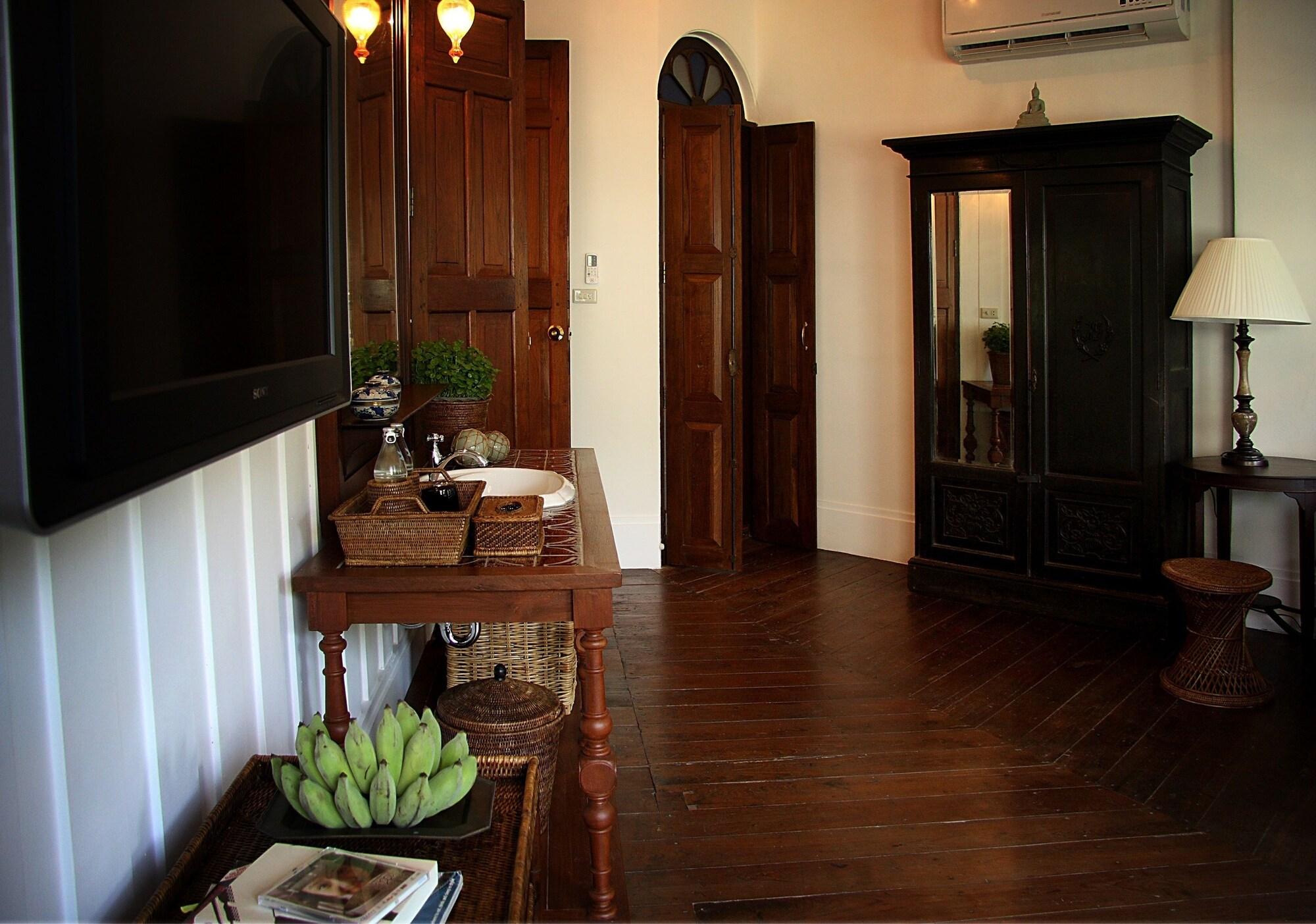 เดอะ ภูธร เบดแอนด์เบรคฟาสต์ Bed & Breakfast กรุงเทพมหานคร ภายนอก รูปภาพ